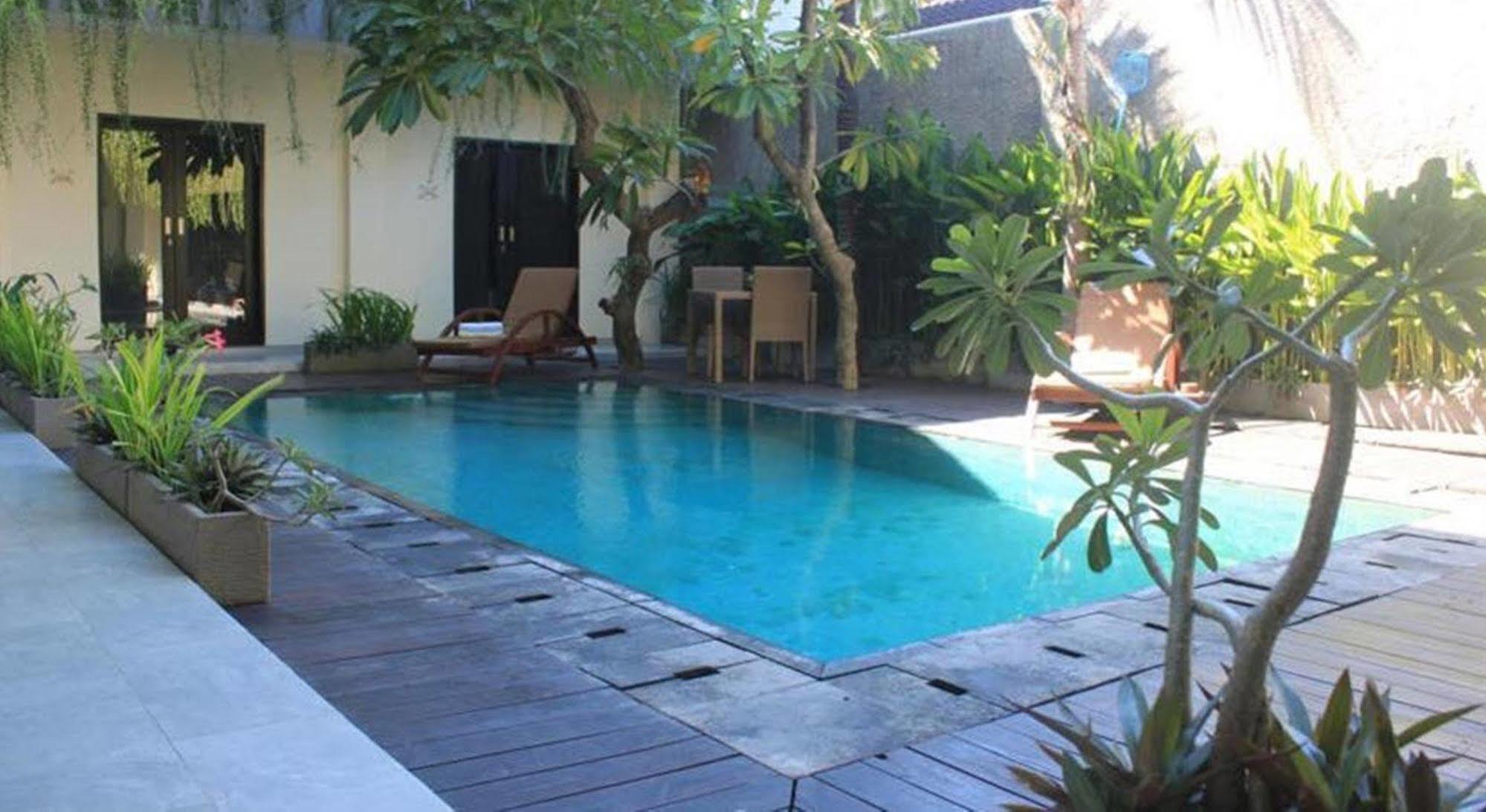 Zuk Hotel Legian Exterior foto